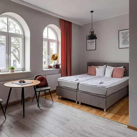 Apartamenty W Kamienicy Sieradz Exterior foto